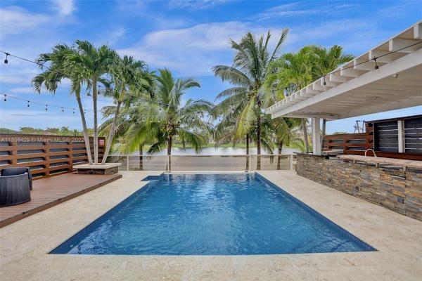 Manatee Cove, 8913 SW 214th St, Cutler Bay, Florida 33189, image 1