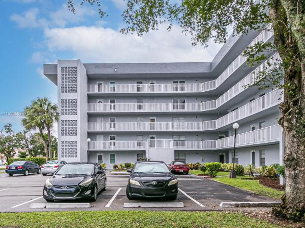 Continental Village, 1402 NW 80th Ave #402, Margate, Florida 33063, image 1