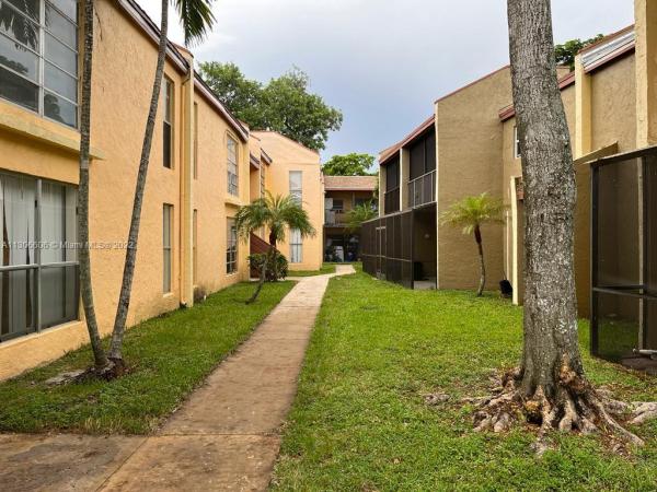 Arbor Keys, 4445 Treehouse Ln #B, Tamarac, Florida 33319, image 1