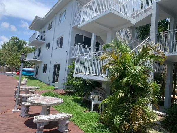 Keystone Gardens, 2430 NE 135th St #102, North Miami, Florida 33181, image 1