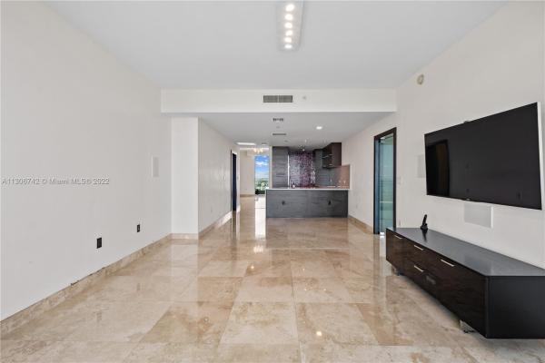 900 Biscayne Bay, 900 Biscayne Blvd #3909, Miami, Florida 33132, image 2