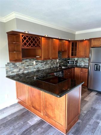 Seaway Court, 833 NE 18th Ct #3, Fort Lauderdale, Florida 33305, image 1