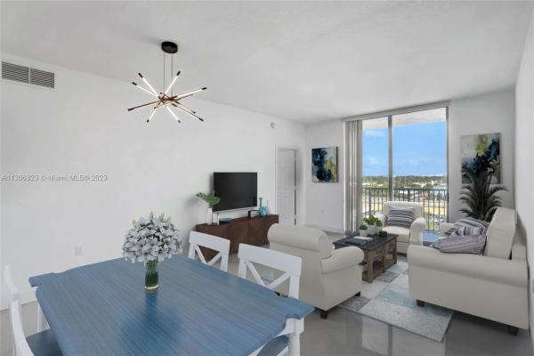 Hollywood Station, 140 S Dixie Hwy #907, Hollywood, Florida 33020, image 2