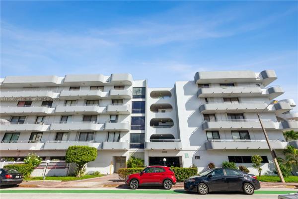 Byron Bay, 8201 Byron Ave #502, Miami Beach, Florida 33141, image 1