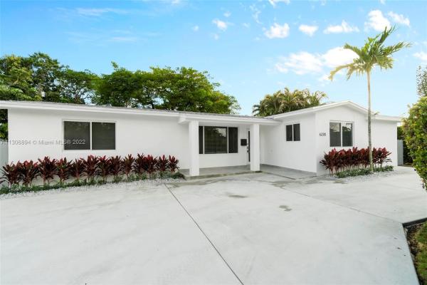 Cambridge Lawns, 6220 SW 62nd St, South Miami, Florida 33143, image 1