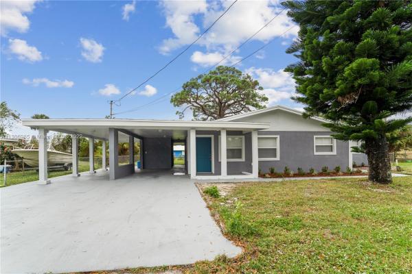 Sunrise Park, 2509 Avenue R, Fort Pierce, Florida 34947, image 1