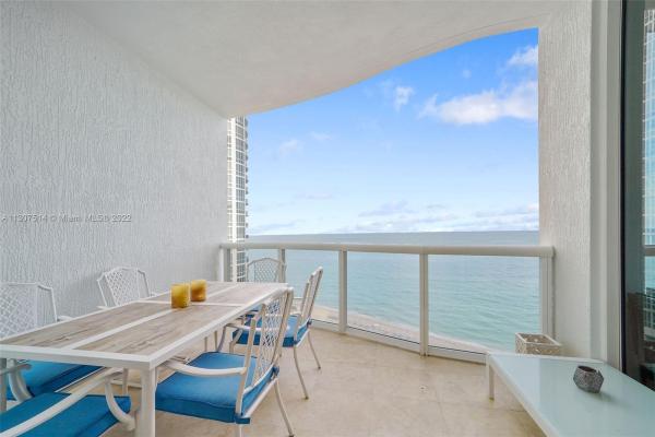 Tdr Tower 2, 15901 Collins Ave #1104, Sunny Isles Beach, Florida 33160, image 2