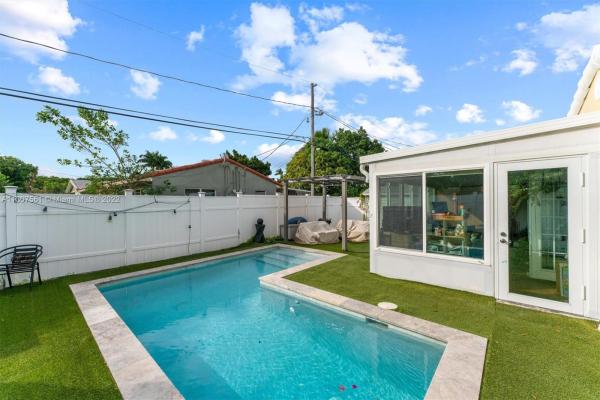 Broward Manor Of Hollywood, 1905 Mayo St, Hollywood, Florida 33020, image 1