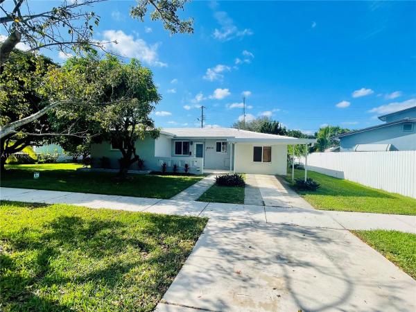 Central Miami, 6814 S Waterway Dr, Coral Terrace, Florida 33155, image 2