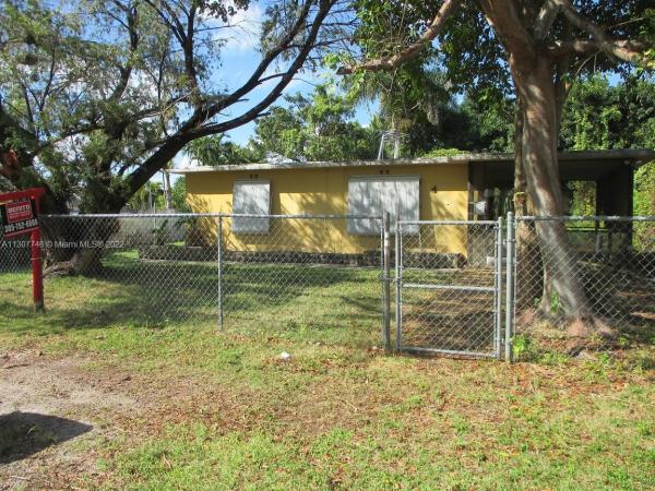 Leisure City Residential, 14835 Garfield Dr, Leisure City, Florida 33033, image 2