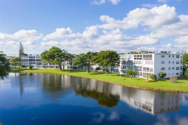 Durham, 1040 Durham B, Deerfield Beach, Florida 33442, image 2