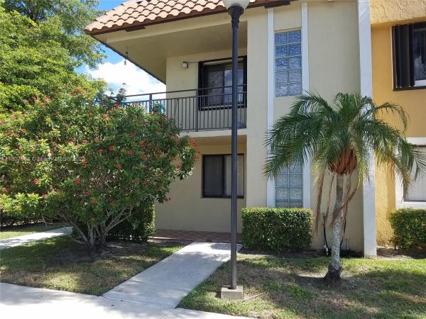 Weston Lakes 21, 434 Lakeview Dr #101, Weston, Florida 33326, image 1