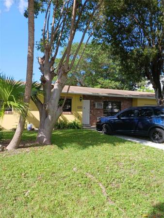 Fairway Park, 15840 SW 102nd Ave, Palmetto Estates, Florida 33157, image 1