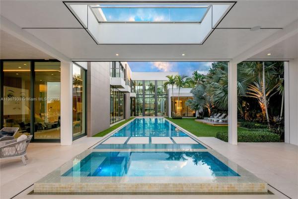 Admirals Cove, 160 Spyglass Ln, Jupiter, Florida 33477, image 2