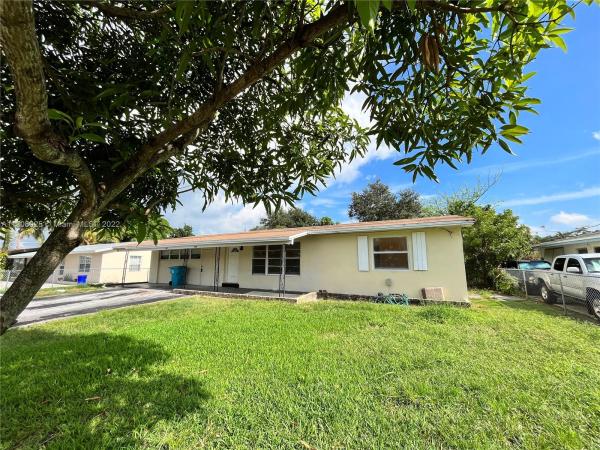 Ridgewood Hills, 402 NW 3rd St, Boynton Beach, Florida 33435, image 1