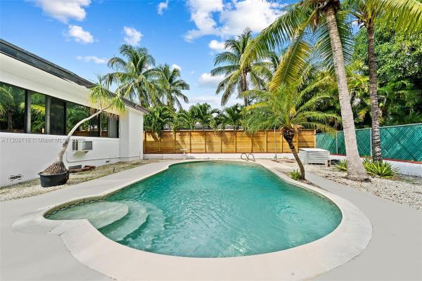 Brickell Estates, 801 SW 24th Rd, Miami, Florida 33129, image 2