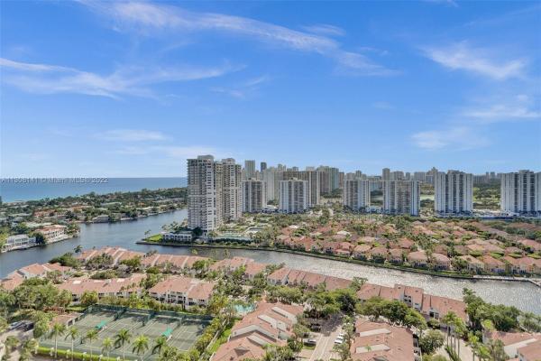 South Tower At The Point, 21055 NE 37th Ave #2705, Aventura, Florida 33180, image 2