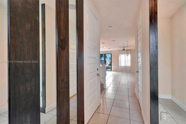 Satori, 9122 NW 158th St, Miami Lakes, Florida 33018, image 2