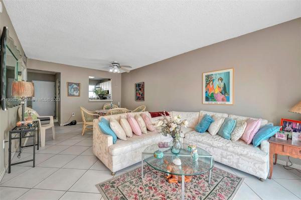 Lincoln West Towers, 1331 Lincoln Rd #702, Miami Beach, Florida 33139, image 1