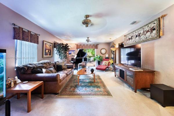 Griffing Biscayne Park Estates, 646 NE 114th St, Biscayne Park, Florida 33161, image 2