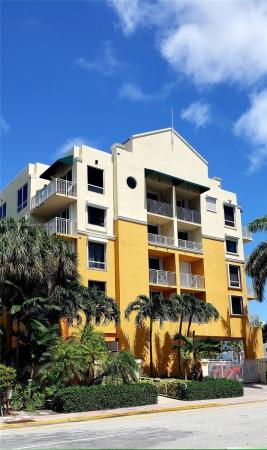 Capomar, 2642 Collins Ave #410, Miami Beach, Florida 33140, image 1