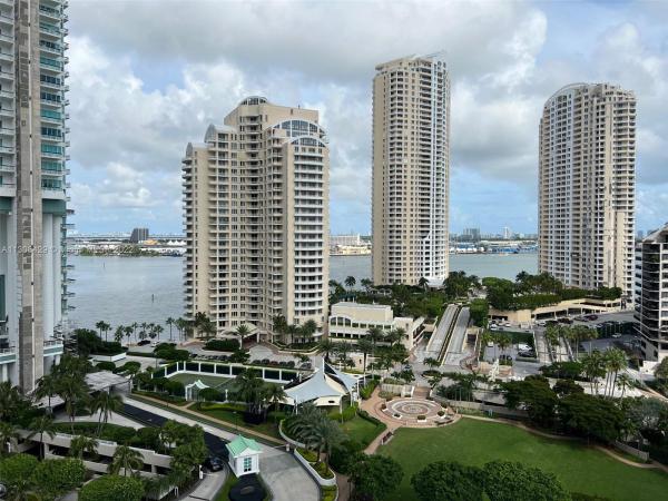Courvoisier Courts, 701 Brickell Key Blvd #1709, Miami, Florida 33131, image 1
