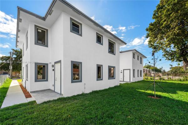 Hialeah Heights, 2958 NW 57th St, Brownsville, Florida 33142, image 2