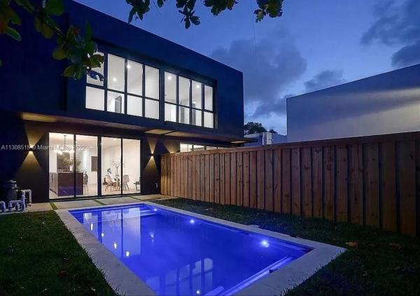 Villas At Buena Vista, 58 NW 52nd St, Miami, Florida 33127, image 2