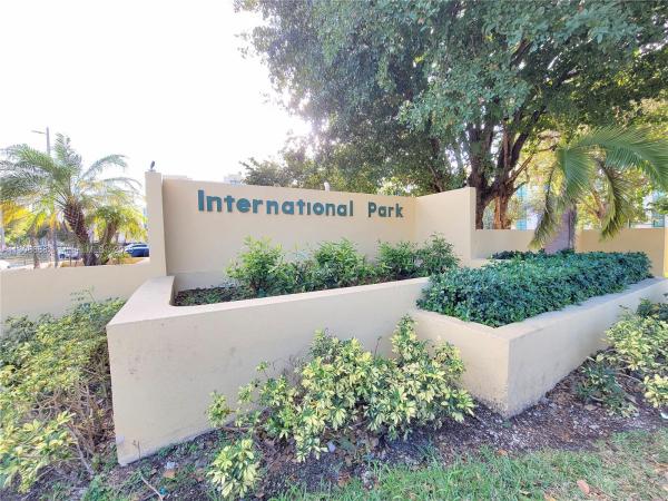 International Towers, 2055 SW 122nd Ave #109, Tamiami, Florida 33175, image 1