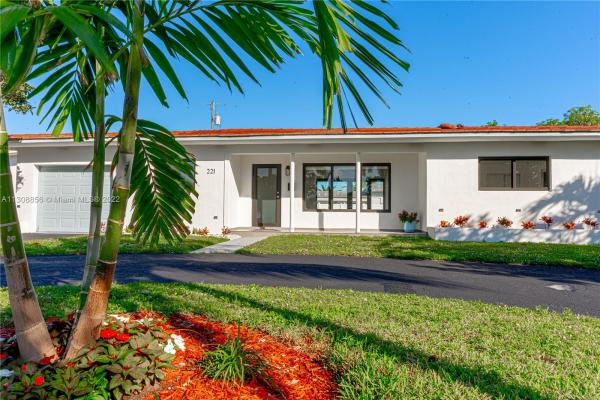 Anderson Villas, 221 SE 2nd Ct, Hallandale Beach, Florida 33009, image 1