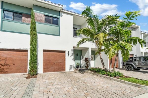 Strata At Plantation, 4449 NW 9th St, Plantation, Florida 33317, image 1