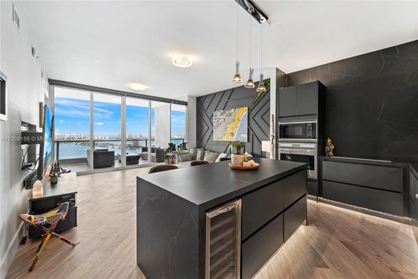 Paramount Bay, 2020 N Bayshore Dr #3408, Miami, Florida 33137, image 2