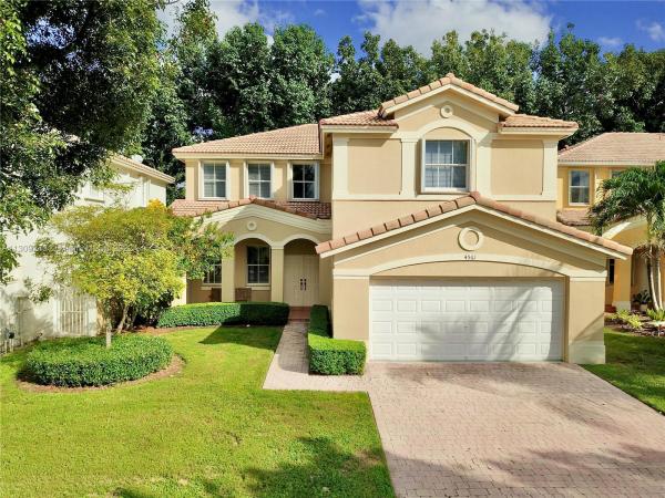 Goldvue Estates, 4561 NW 94th Ct, Doral, Florida 33178, image 1