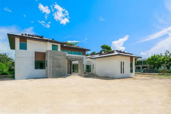 North Pinecrest, 6901 SW 91st St, Pinecrest, Florida 33156, image 1