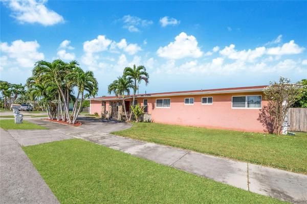 El Dorado Plains, 9525 SW 44th St, Olympia Heights, Florida 33165, image 1