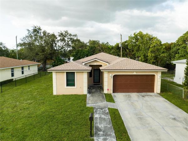 17th Avenue Manor, 1761 NW 47th St, Miami, Florida 33142, image 2
