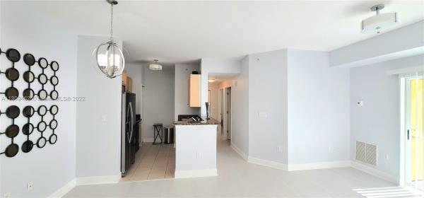 Valencia, 6001 SW 70th St #215, South Miami, Florida 33143, image 1