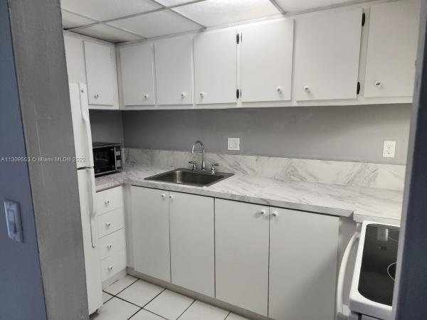 Sunset Villas, 4705 NW 7th St #108-7, Miami, Florida 33126, image 2