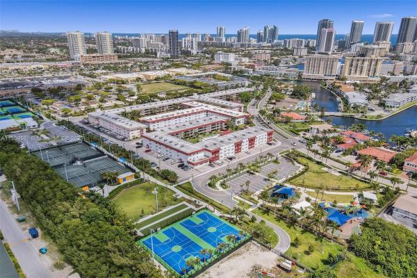 Casa Paradiso, 580 Egret Dr #215, Hallandale Beach, Florida 33009, image 1