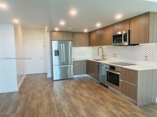 Le Parc At Brickell, 1600 SW 1st Ave #908, Miami, Florida 33129, image 1