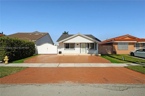 Maria Teresa, 8911 NW 113th St, Hialeah Gardens, Florida 33018, image 1