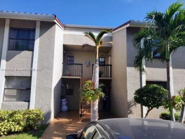 Banyan Tree, 9800 Hammocks Blvd #102-12, The Hammocks, Florida 33196, image 1