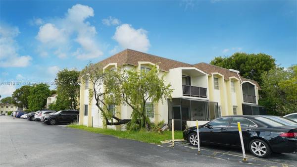 Lakewood Villas, 7821 Miller Dr #C102, Glenvar Heights, Florida 33155, image 1