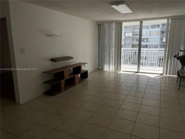 Del Prado, 18051 Biscayne Blvd #1003-1, Aventura, Florida 33160, image 2