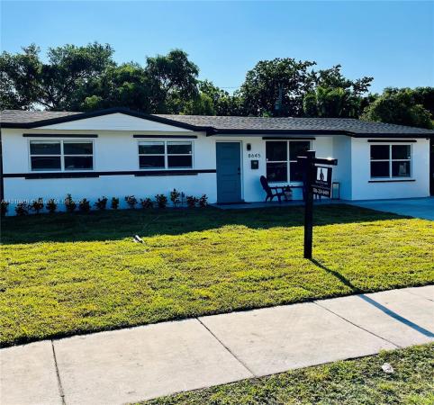 Heftler Homes Sunset Park, 8645 SW 97th Rd, Kendall, Florida 33173, image 1