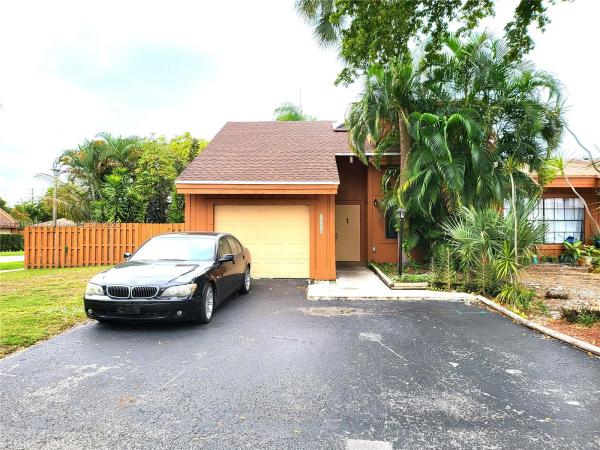 Maple Run, 7431 NW 33rd St #7431, Lauderhill, Florida 33319, image 1