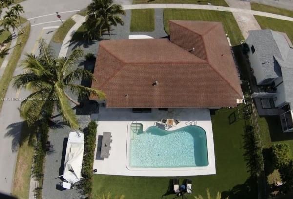 Kendale, 9340 SW 105th Ave, Kendall, Florida 33176, image 2