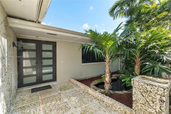 Fairway Manors, 13805 SW 83rd Ave, Palmetto Bay, Florida 33158, image 1