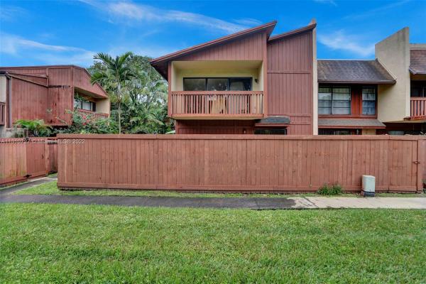 Snapper Village, 6609 SW 116th Pl #H, Kendall, Florida 33173, image 2
