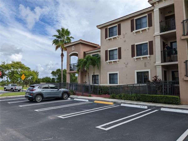 The Courts At Isles Of Bayshore, 22441 SW 88 Pl #3035, Cutler Bay, Florida 33190, image 2
